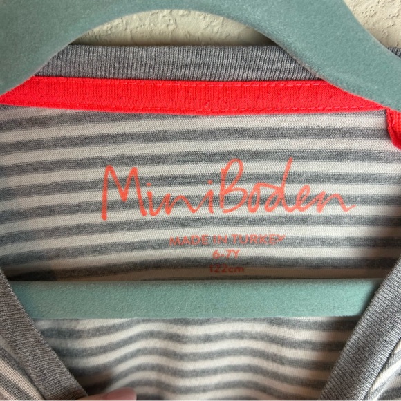 Mini Boden Striped U.K. Drum Set Tee Shirt Youth Size 6-7 - Picture 2 of 4